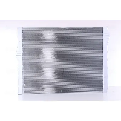 Hladnjak, hlađenje motora NISSENS NIS 60768 IC-B3B132