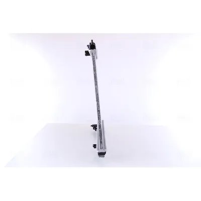 Hladnjak, hlađenje motora NISSENS NIS 68704 IC-B8BE71