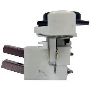 Regler alternatora BOSCH F 04R 320 375 IC-E2C772