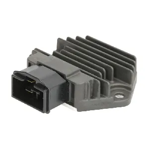 Regler alternatora TOURMAX RGU-118 IC-C41A20