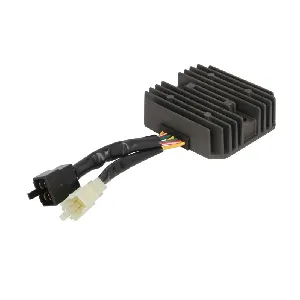 Regler alternatora TOURMAX RGU-121 IC-C41A23