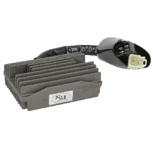 Regler alternatora TOURMAX RGU-131 IC-C41A2B