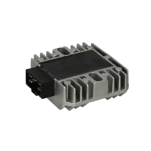 Regler alternatora VICMA VIC-15677 IC-CF04BE