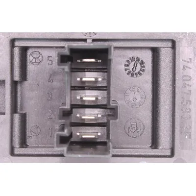 Regulator, ventilator kabine VEMO V22-79-0006 IC-D7D0D9